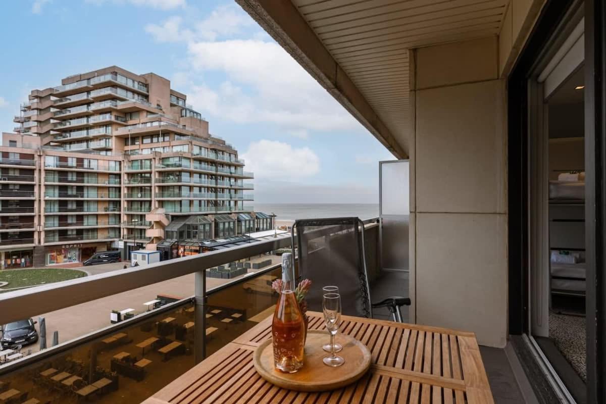 Modern Apartment In Centre Of Knokke Exterior photo